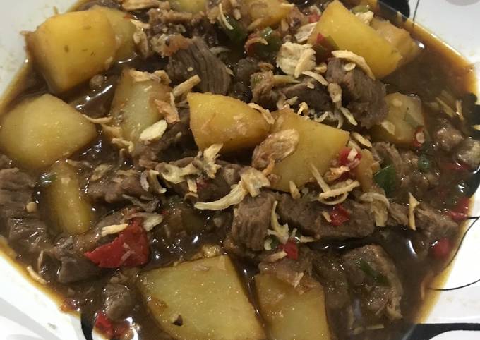 Semur Daging Kentang