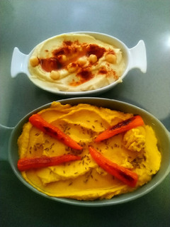 Una foto de Hummus de zanahoria asada