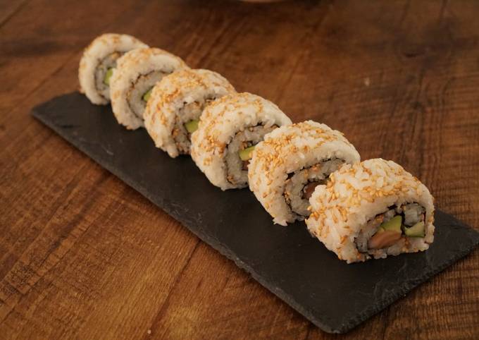 Steps to Make Quick California Roll (Uramaki Sushi)