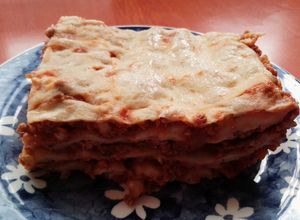Una foto de Lasagna (Level Up 01)