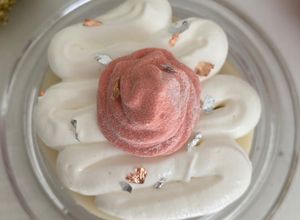 Una foto de Grapefruit panna cotta 🍮