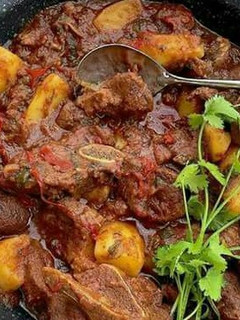 A picture of Beef stew.