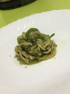 Una foto de Spaguettis de calabacín