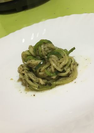 Una foto de Spaguettis de calabacín