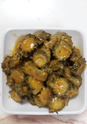 A picture of Masala karele.