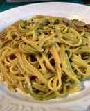 Tallarines a la crema con champiñones