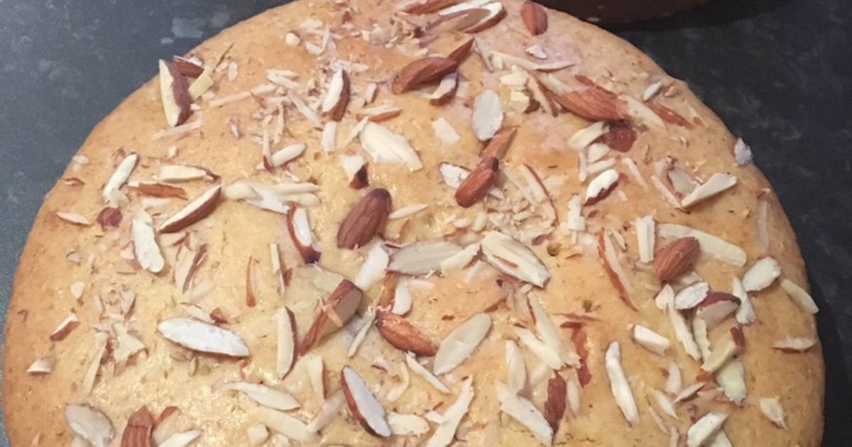 Eggless Instant Chocolate Almond Cake Recipe by Anita Mokashi