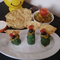 A picture of Khichadi palak roll.