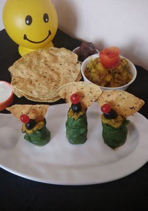 A picture of Khichadi palak roll.