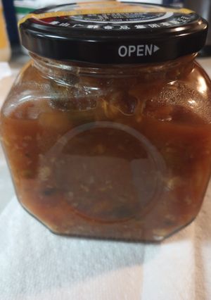 A picture of Americanized version of British Pickle.