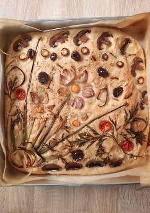Foto resep Garlic Focaccia Garden Bread
