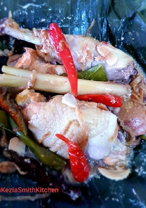 A picture of GARANG ASEM (Chicken Steamed in Banana Leaves).