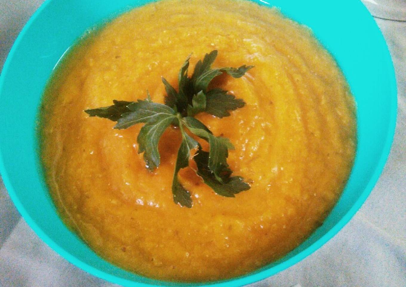 Crema de Calabaza y Pollo