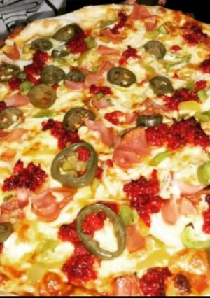 Una foto de Pizza de jalapeño (mexicana)