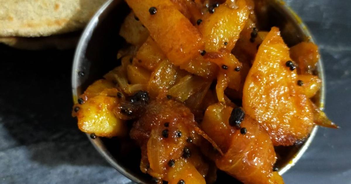 Potato Onion Sabzi Recipe by Darshana Patel Cookpad
