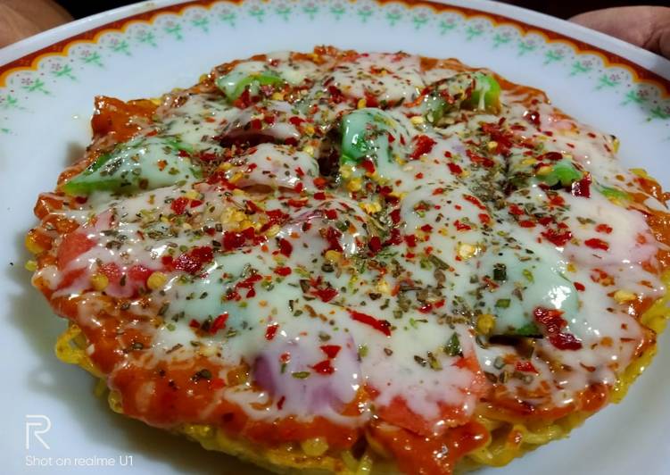 Recipe of Yummy Maggi pizza