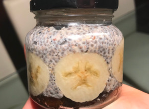 Una foto de Chía pudding, desayuno de yogur de chía casero súper nutritivo y completo. Tendencia fit😱