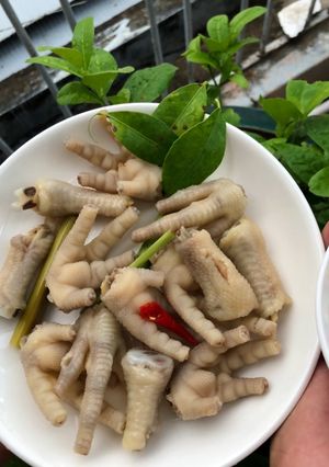 Hình của món Chân gà ngâm xả tắc😃.