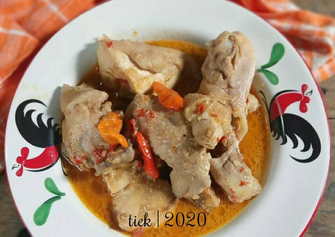 Opor Ayam Khas Lombok NTB