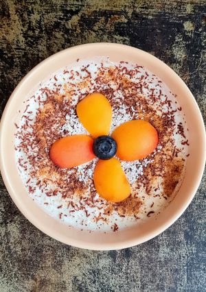 Una foto de Yogur con quinoa a la canela 🌱