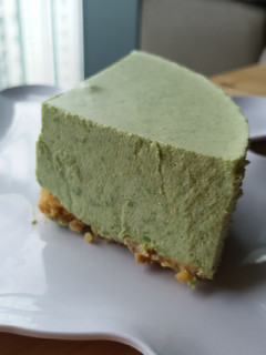 抹茶忌廉慕絲蛋糕(免焗) 的食譜成品照片