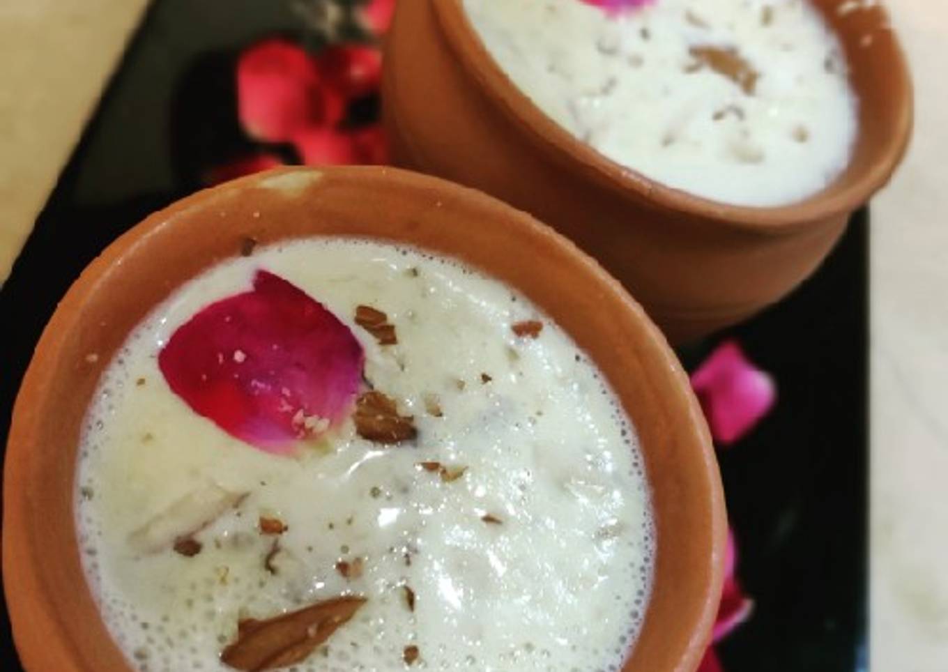 Elaichi milk