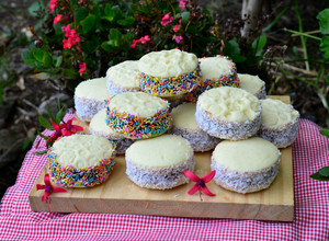Una foto de Alfajores de maizena con aceite🤓