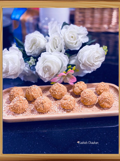 A picture of Til Aur Gur Ke Ladoo 🔅 (Sesame Seed and Jaggery).