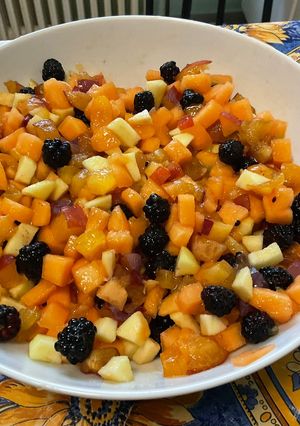 Une photo de Salade de melon et fruits du jardin au jus d’agrumes