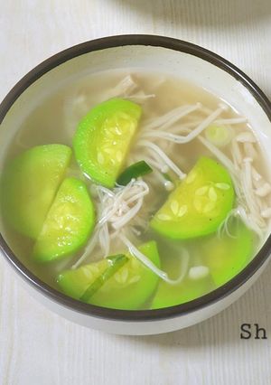 Foto resep Kuah Bening Zucchini Korea (애호박)