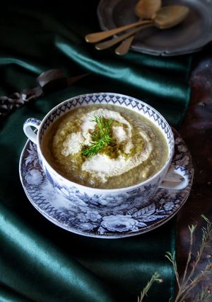 Foto di Zuppa di broccolo mela e porro