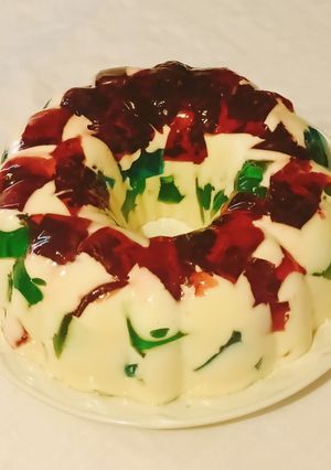 Una foto de Gelatina de mosaico😋