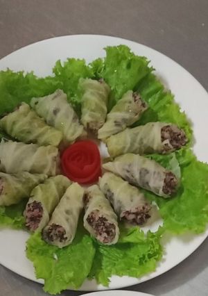 Hình của món Bắp cải cuộn thịt hấp.