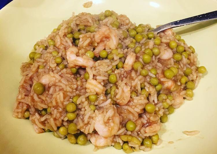 Shrimp, peas, and rice