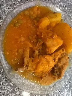 Una foto de Estofado de pollo reducido en calorías (light) sin aceite agregado