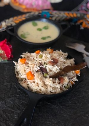 વેજ પુલાવ (Veg Pulao recipe in Gujarati) રેસીપી મુખ્ય ફોટો