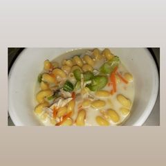 A picture of Filipino Sopas.