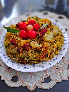 عکسی از دستور سیب پلو کرمانشاهی