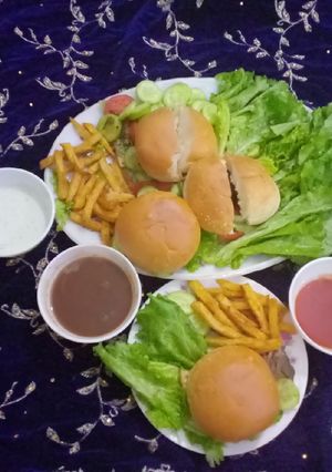 A picture of MINI CHAPLI BURGER 👑 WITH FRENCH FRIES.