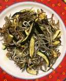 Calabacín y gulas en airfryer