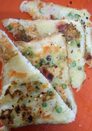 मलाई सूजी पिज़्ज़ा (Malai suji pizza recipe in hindi) रेसिपी मुख्य फोटो