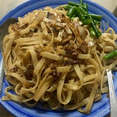 A picture of Fried Fettuccini with perencah nasi goreng.