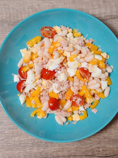 Una foto de Ensalada de judías blancas