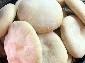 Una foto de Pan árabes o de pita