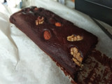 Bizcocho de chocolate negro con frutos secos