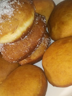 A picture of Eggless doughnuts.