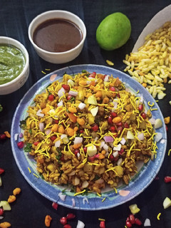 સુરતી ભેળ (Surti Bhel Recipe in Gujarati) રેસીપી મુખ્ય ફોટો