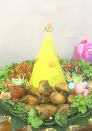 Foto resep Nasi Tumpeng Ulang Tahun