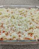 Слоёный салат с курицей и грибами