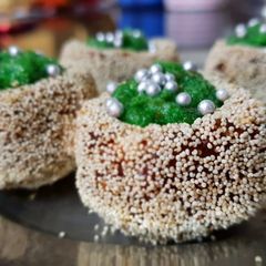 A picture of Khajoor ki mithai.